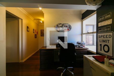 Apartamento para alugar com 320m², 3 quartos e 5 vagas Apartamento para alugar com 320m², 3 quartos e 5 vagasEscritório