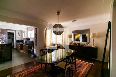 Apartamento para alugar com 320m², 3 quartos e 5 vagas Apartamento para alugar com 320m², 3 quartos e 5 vagasSala de Jantar