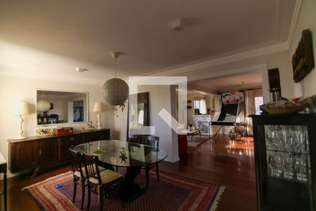 Apartamento para alugar com 320m², 3 quartos e 5 vagas Apartamento para alugar com 320m², 3 quartos e 5 vagasSala de Jantar