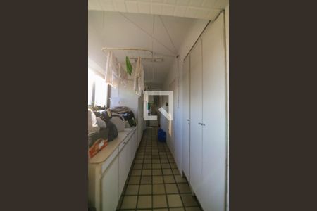 Apartamento para alugar com 320m², 3 quartos e 5 vagas Apartamento para alugar com 320m², 3 quartos e 5 vagasÁrea de Serviço