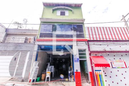 Casa à venda com 432m², 4 quartos e 8 vagas Casa à venda com 432m², 4 quartos e 8 vagasFachada