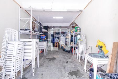 Casa à venda com 432m², 4 quartos e 8 vagas Casa à venda com 432m², 4 quartos e 8 vagasGaragem