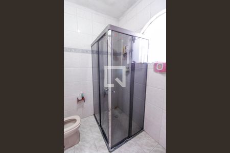 Casa à venda com 432m², 4 quartos e 8 vagas Casa à venda com 432m², 4 quartos e 8 vagasBanheiro da Suíte 3