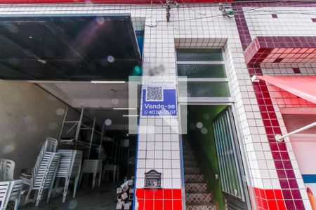 Casa à venda com 432m², 4 quartos e 8 vagas Casa à venda com 432m², 4 quartos e 8 vagasPlaquinha