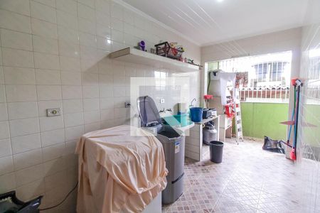 Casa à venda com 432m², 4 quartos e 8 vagas Casa à venda com 432m², 4 quartos e 8 vagasÁrea de Serviço