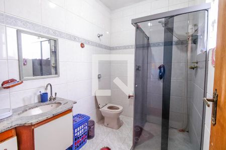 Casa à venda com 432m², 4 quartos e 8 vagas Casa à venda com 432m², 4 quartos e 8 vagasBanheiro da Suíte 3