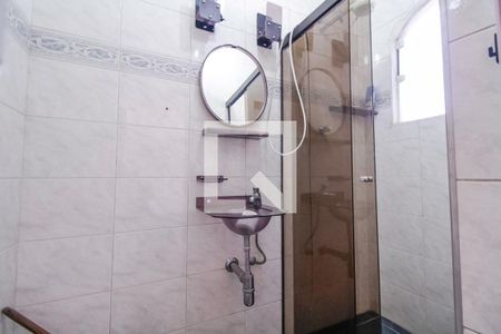 Casa à venda com 432m², 4 quartos e 8 vagas Casa à venda com 432m², 4 quartos e 8 vagasBanheiro da Suíte 2