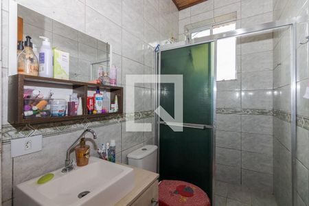 Banheiro de apartamento à venda com 2 quartos, 58m² em Passo da Areia, Porto Alegre