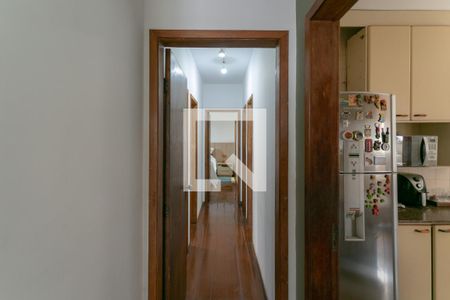 Corredor de apartamento à venda com 4 quartos, 250m² em Santo Antônio, Belo Horizonte