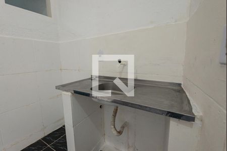 Cozinha de kitnet/studio para alugar com 1 quarto, 25m² em Gardênia Azul, Rio de Janeiro