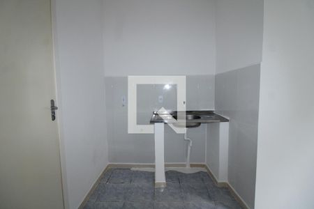 Cozinha de kitnet/studio para alugar com 1 quarto, 25m² em Gardênia Azul, Rio de Janeiro