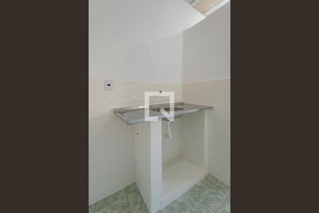 Sala/Cozinha de kitnet/studio para alugar com 1 quarto, 25m² em Gardênia Azul, Rio de Janeiro