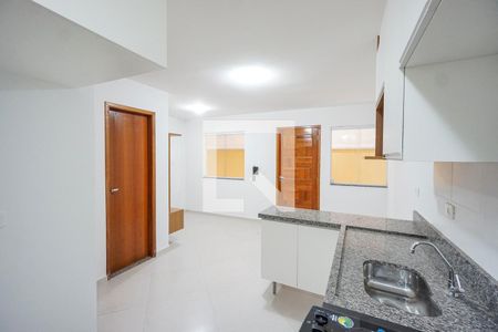 Cozinha de apartamento para alugar com 1 quarto, 34m² em Vila Granada, São Paulo