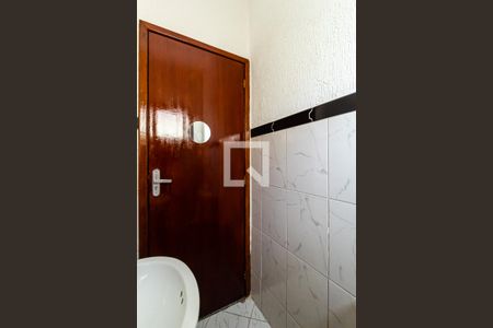 Lavabo de casa de condomínio para alugar com 2 quartos, 67m² em Jardim Dayse, Ferraz de Vasconcelos