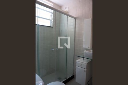 Banheiro de apartamento para alugar com 2 quartos, 65m² em Centro, Rio de Janeiro