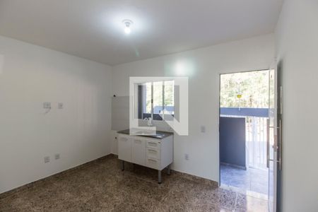 Sala/Cozinha de casa para alugar com 1 quarto, 28m² em Vila do Conde, Barueri