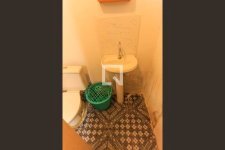 Banheiro de casa para alugar com 1 quarto, 18m² em Brás, São Paulo