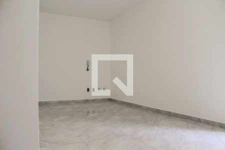 Sala de apartamento para alugar com 2 quartos, 54m² em Vila Bruno, Itaquaquecetuba