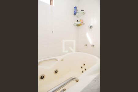 Apartamento para alugar com 98m², 2 quartos e 1 vaga Apartamento para alugar com 98m², 2 quartos e 1 vagaBanheiro da Suíte