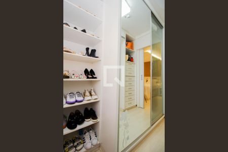Apartamento para alugar com 98m², 2 quartos e 1 vaga Apartamento para alugar com 98m², 2 quartos e 1 vagaCloset da Suíte