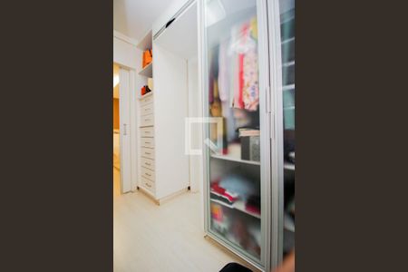 Apartamento para alugar com 98m², 2 quartos e 1 vaga Apartamento para alugar com 98m², 2 quartos e 1 vagaCloset da Suíte