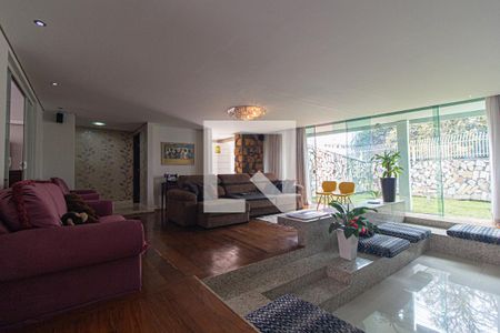 Sala de Estar de casa para alugar com 3 quartos, 500m² em Jardim Social, Curitiba