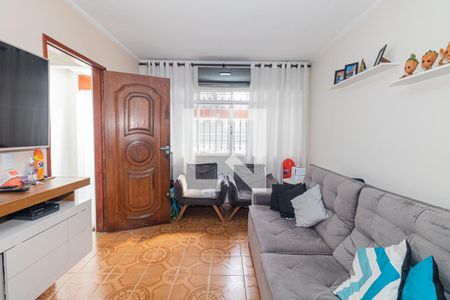 Casa à venda com 98m², 2 quartos e 2 vagasSala