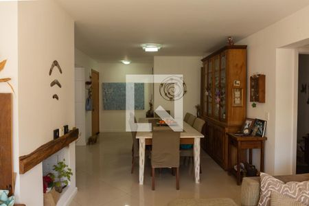Sala de apartamento à venda com 3 quartos, 115m² em Passo D&#8217;areia, Porto Alegre
