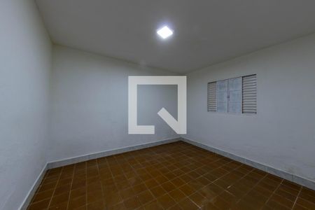 Quarto de casa para alugar com 2 quartos, 250m² em Vila California, São Paulo