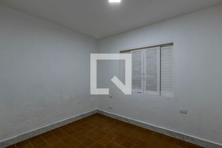 Quarto de casa para alugar com 2 quartos, 250m² em Vila California, São Paulo