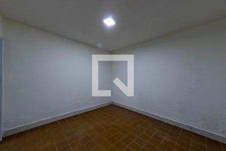 Quarto de casa para alugar com 2 quartos, 250m² em Vila California, São Paulo