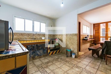 Casa à venda com 400m², 5 quartos e 2 vagas Casa à venda com 400m², 5 quartos e 2 vagasCozinha