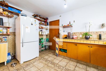 Casa à venda com 400m², 5 quartos e 2 vagas Casa à venda com 400m², 5 quartos e 2 vagasCozinha