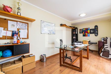 Casa à venda com 400m², 5 quartos e 2 vagas Casa à venda com 400m², 5 quartos e 2 vagasStudio