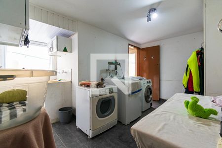 Casa à venda com 400m², 5 quartos e 2 vagas Casa à venda com 400m², 5 quartos e 2 vagasLavanderia