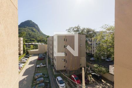 Vista da Sala de apartamento para alugar com 2 quartos, 45m² em Jacarepaguá, Rio de Janeiro