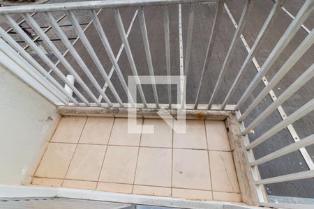 Casa de condomínio à venda com 60m², 2 quartos e 1 vaga Casa de condomínio à venda com 60m², 2 quartos e 1 vagaVaranda