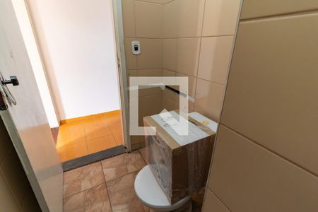 Casa de condomínio à venda com 60m², 2 quartos e 1 vaga Casa de condomínio à venda com 60m², 2 quartos e 1 vagaBanheiro