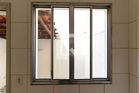 Casa de condomínio à venda com 60m², 2 quartos e 1 vaga Casa de condomínio à venda com 60m², 2 quartos e 1 vagaDetalhe cozinha