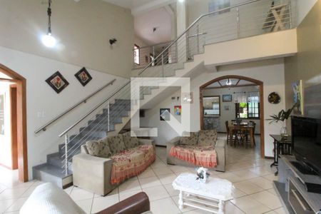 Sala de casa à venda com 5 quartos, 235m² em São Luís, Canoas