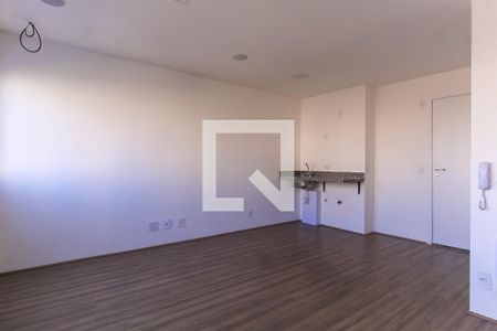 Sala/Cozinha de apartamento para alugar com 1 quarto, 37m² em Quarta Parada, São Paulo