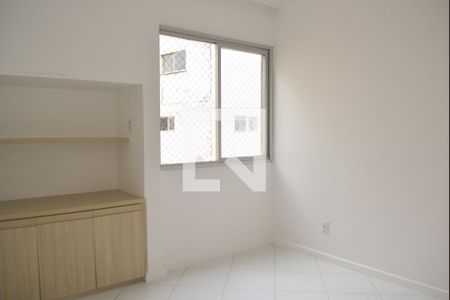 Sala de apartamento para alugar com 3 quartos, 78m² em Pituba, Salvador