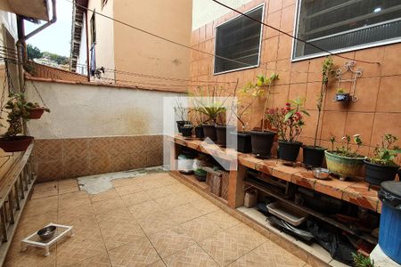 Quintal de casa à venda com 2 quartos, 120m² em Rio Pequeno, São Paulo