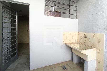 Casa à venda com 259m², 3 quartos e 3 vagas Casa à venda com 259m², 3 quartos e 3 vagasÁrea de Serviço