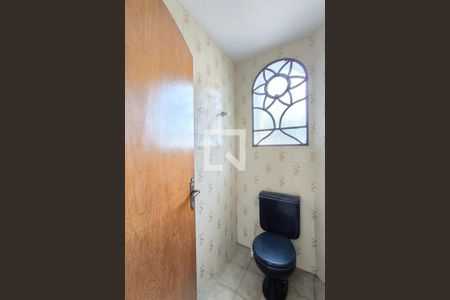 Casa à venda com 259m², 3 quartos e 3 vagas Casa à venda com 259m², 3 quartos e 3 vagasBanheiro 2