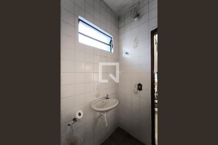 Casa à venda com 259m², 3 quartos e 3 vagas Casa à venda com 259m², 3 quartos e 3 vagasÁrea comum - Salão - Banheiro