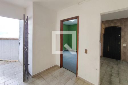 Casa à venda com 259m², 3 quartos e 3 vagas Casa à venda com 259m², 3 quartos e 3 vagasCorredor