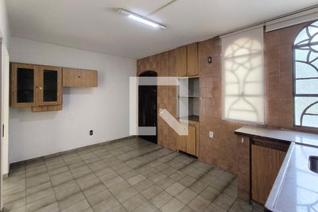 Casa à venda com 259m², 3 quartos e 3 vagas Casa à venda com 259m², 3 quartos e 3 vagasCozinha