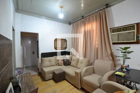 Sala de casa à venda com 3 quartos, 180m² em Ipanema, Porto Alegre