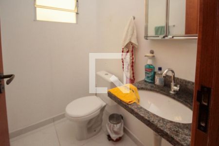 Lavabo de casa de condomínio para alugar com 2 quartos, 90m² em Parque Savoy City, São Paulo